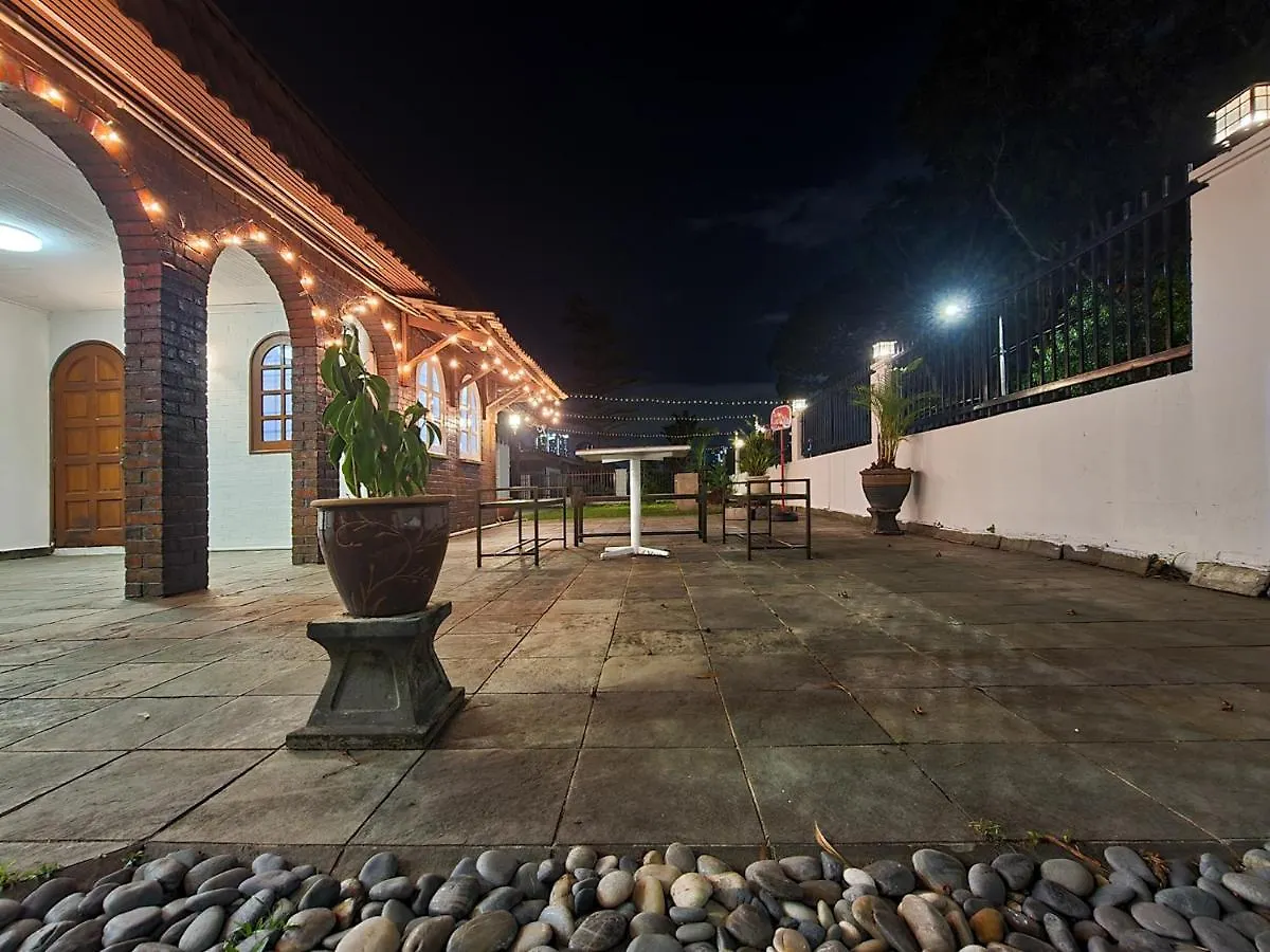 Oug8 Garden Home Bbq Karaoke Κουάλα Λουμπούρ 0*,  Μαλαισία