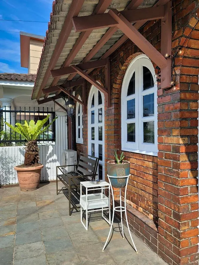 Oug8 Garden Home Bbq Karaoke Κουάλα Λουμπούρ